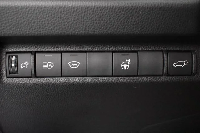 Used 2024  Toyota SE image 31
