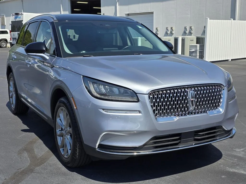 Used 2022 Elite Blue Metallic Clearcoat Lincoln Standard image 3