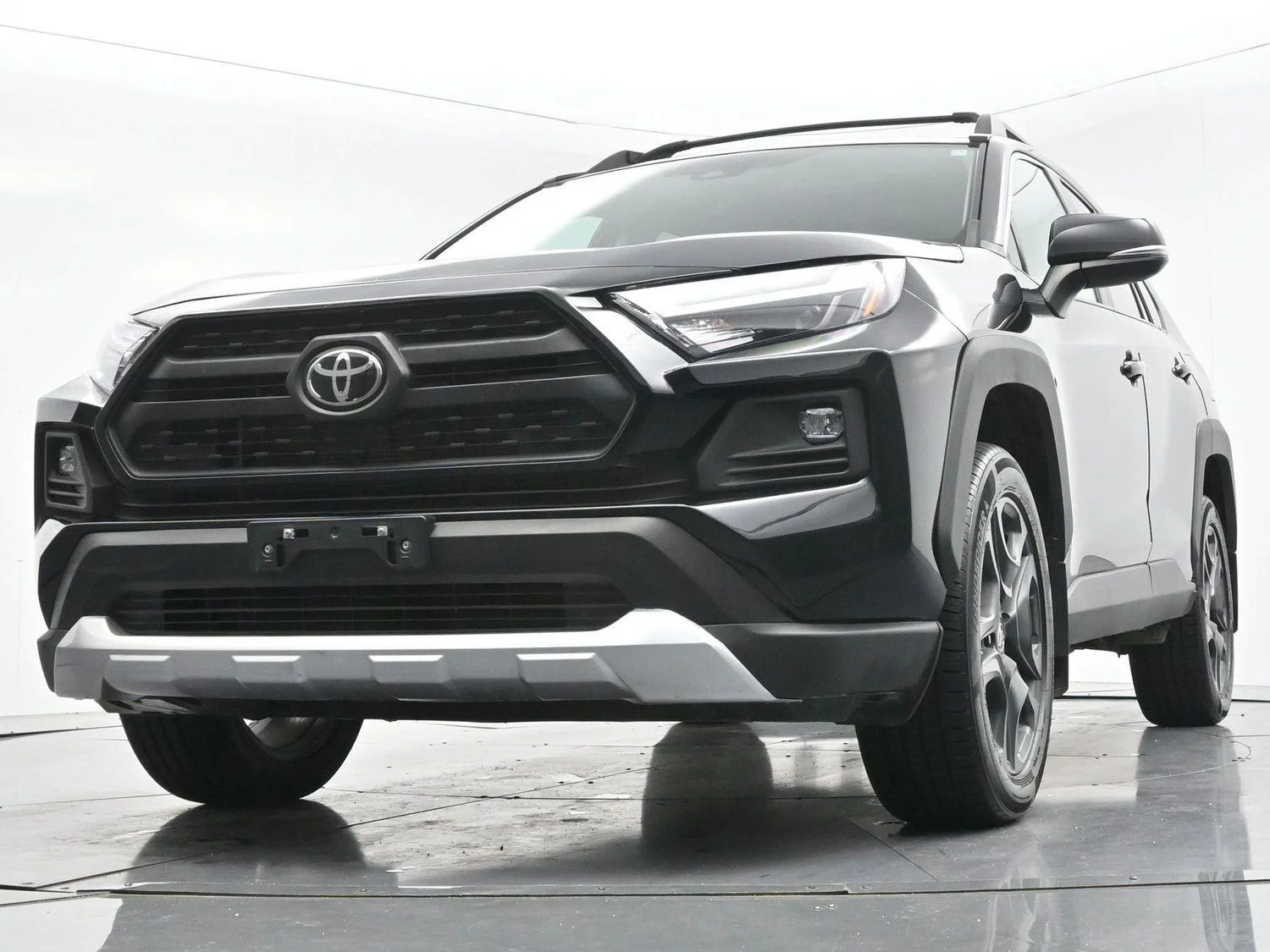 Used 2022 Midnight Black Metallic Toyota Adventure image 46