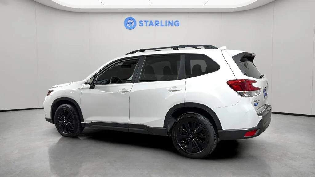 Used 2020 White Subaru Premium image 4