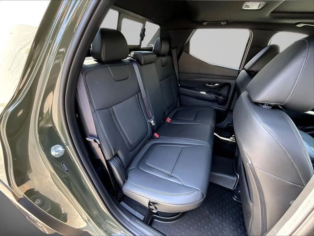 New 2026 Green Hyundai SEL image 9