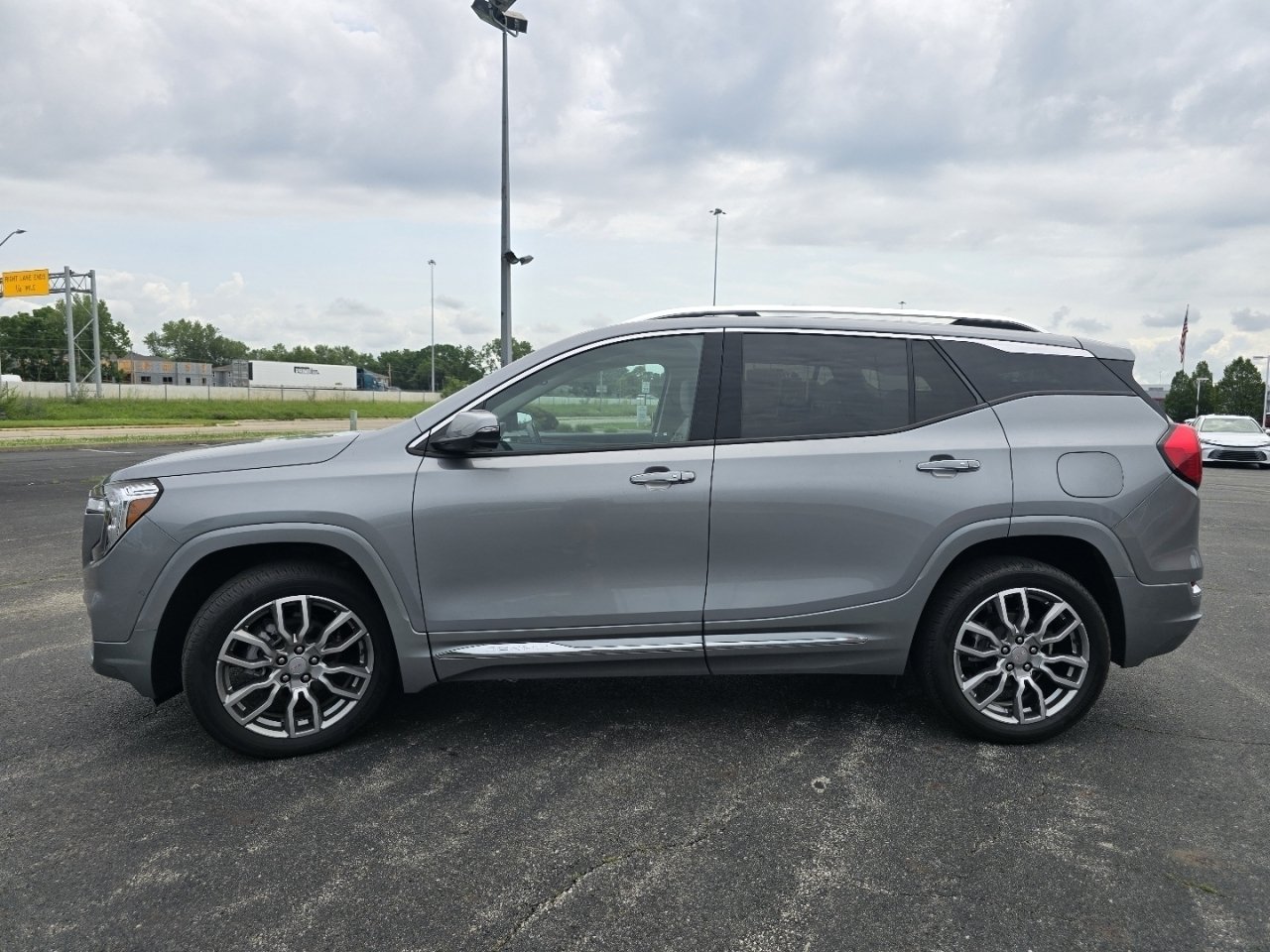 2024 GMC Terrain Denali - Photo 16