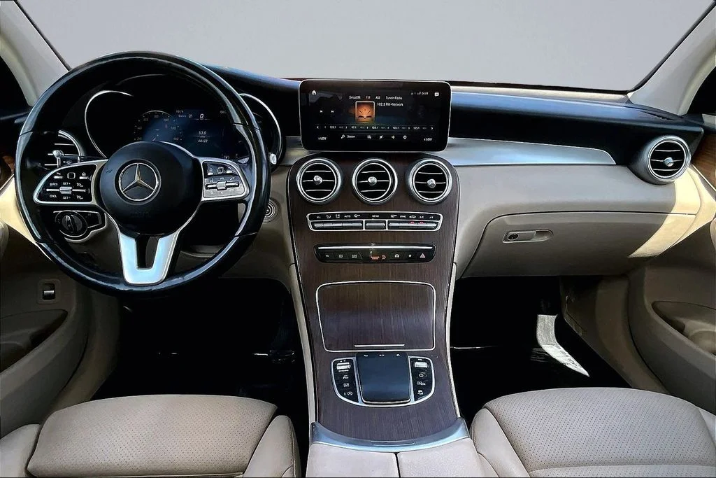 Used 2022 White Mercedes-Benz GLC 300 image 12