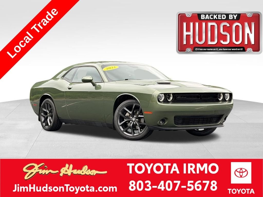 Used 2022 Green Dodge SXT image 1