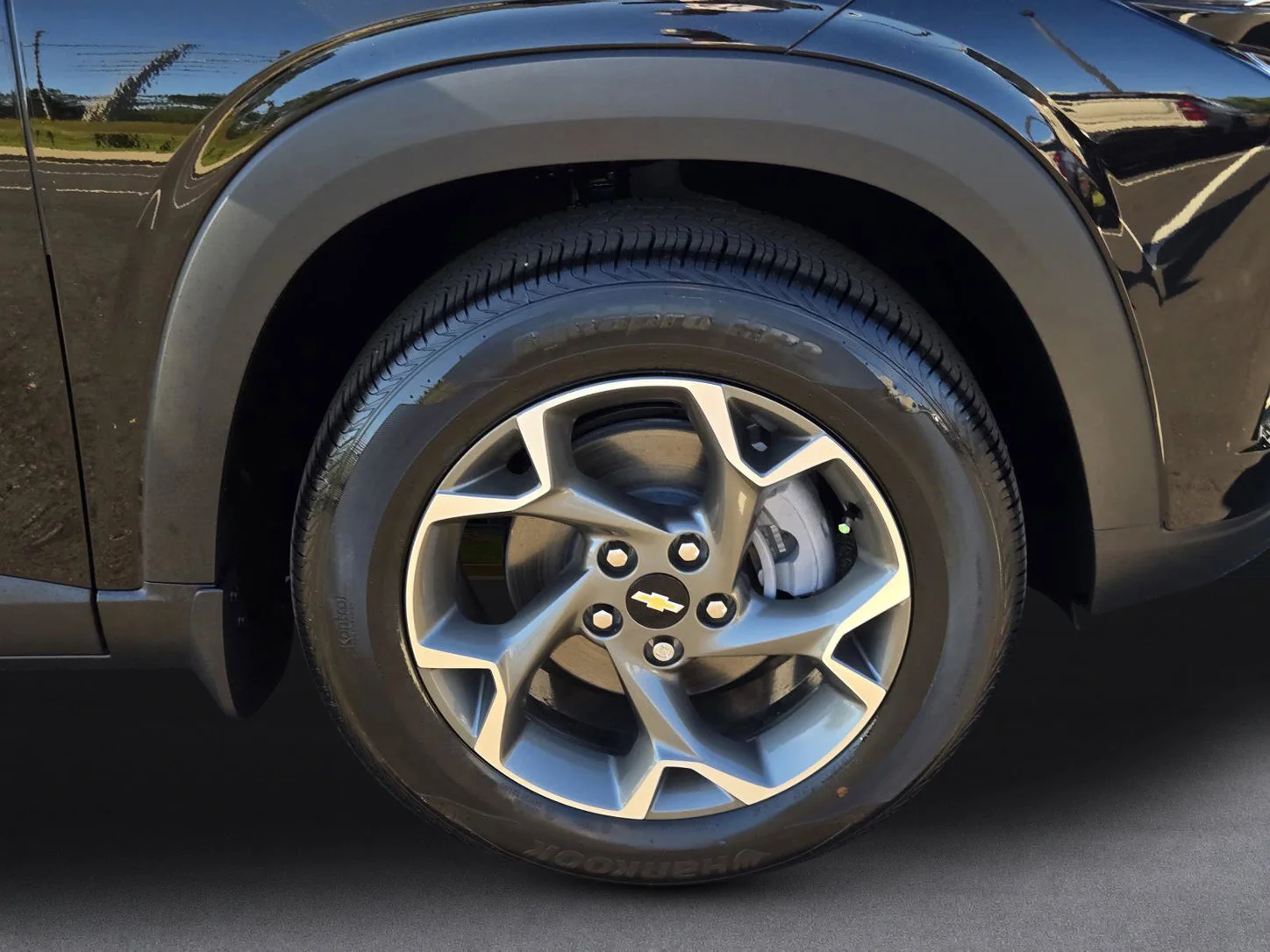 New 2026 Mosaic Black Metallic Chevrolet LT image 10