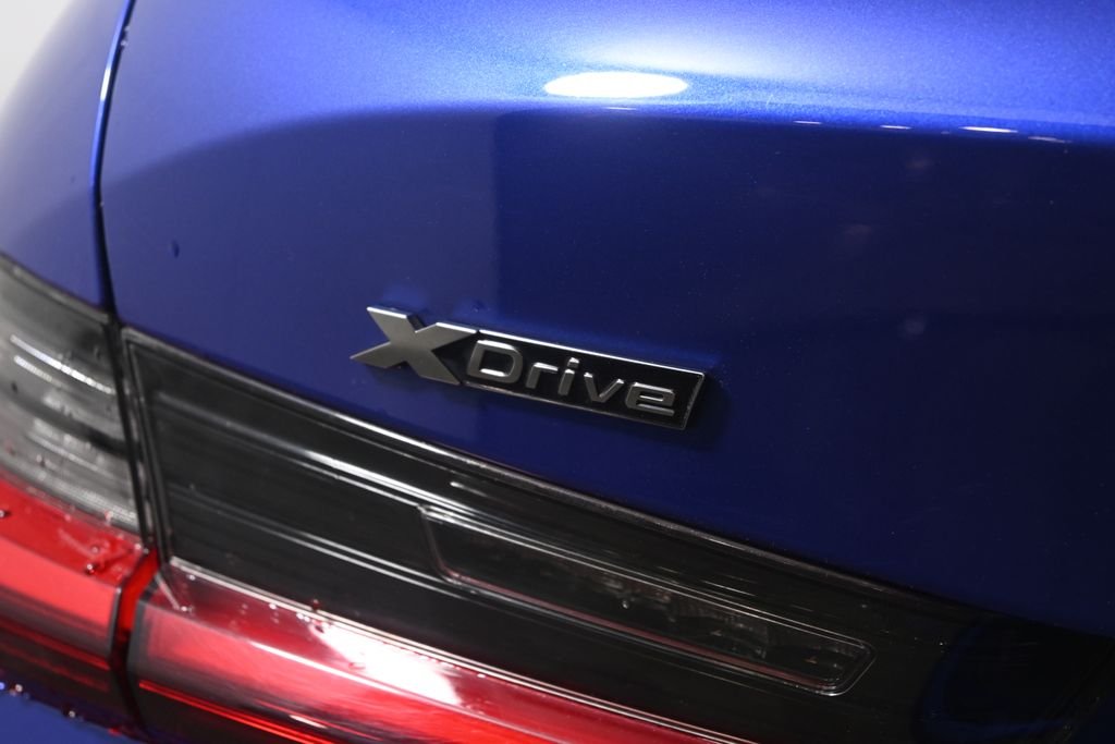 Used 2022 Blue Metallic BMW M340i xDrive image 39