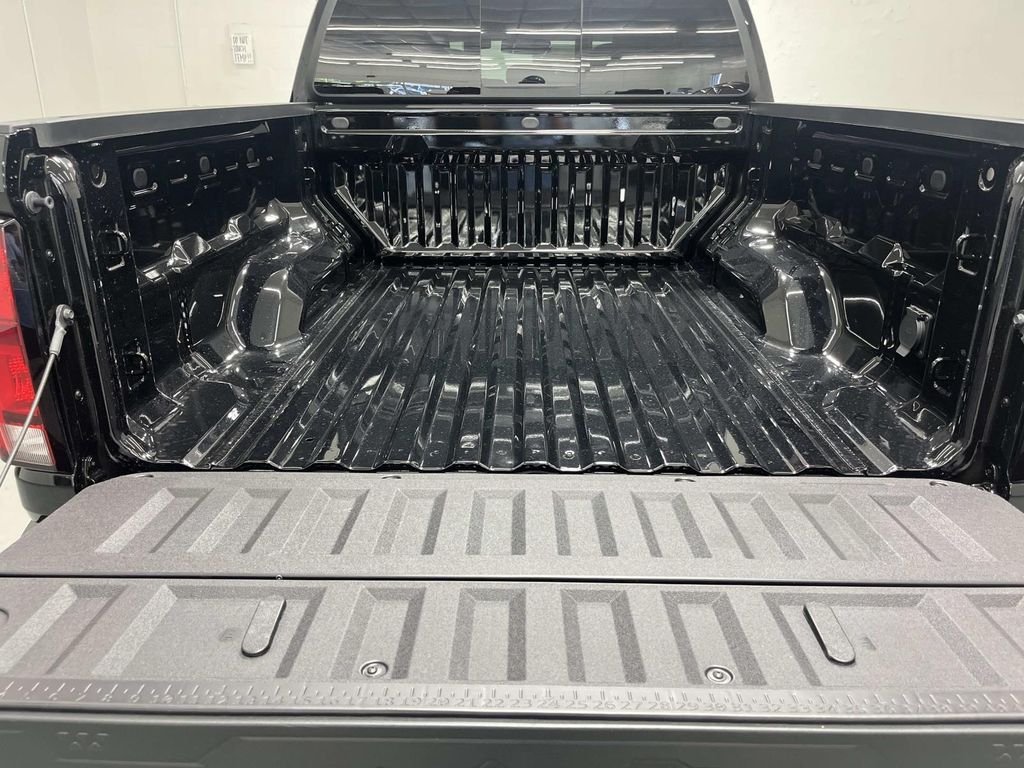 2026 Chevrolet Colorado Z71 - Photo 10
