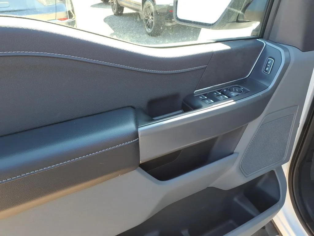 Used 2025 White Ford XLT image 12