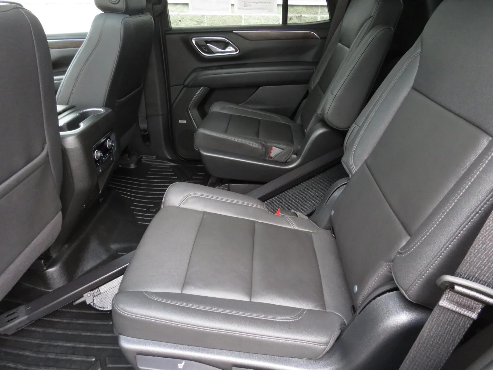Used 2023 Midnight Blue Metallic Chevrolet Z71 image 22