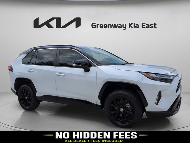 2025 Toyota RAV4 XSE