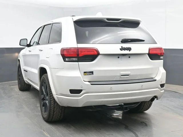 Used 2019 Bright White Clearcoat Jeep Altitude image 7