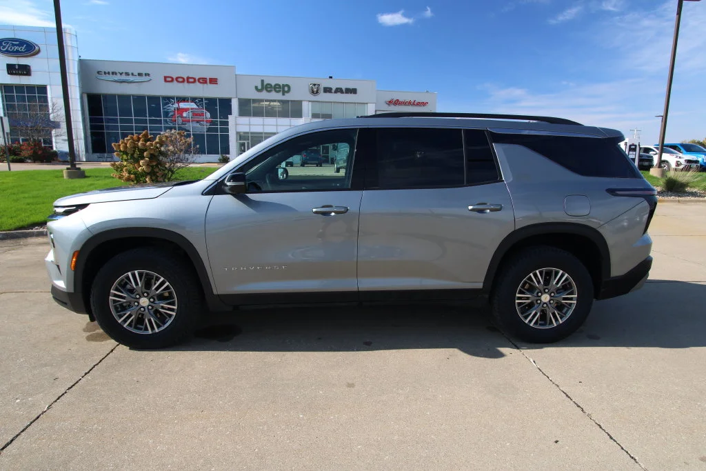 Used 2025 Gray Chevrolet LT image 20