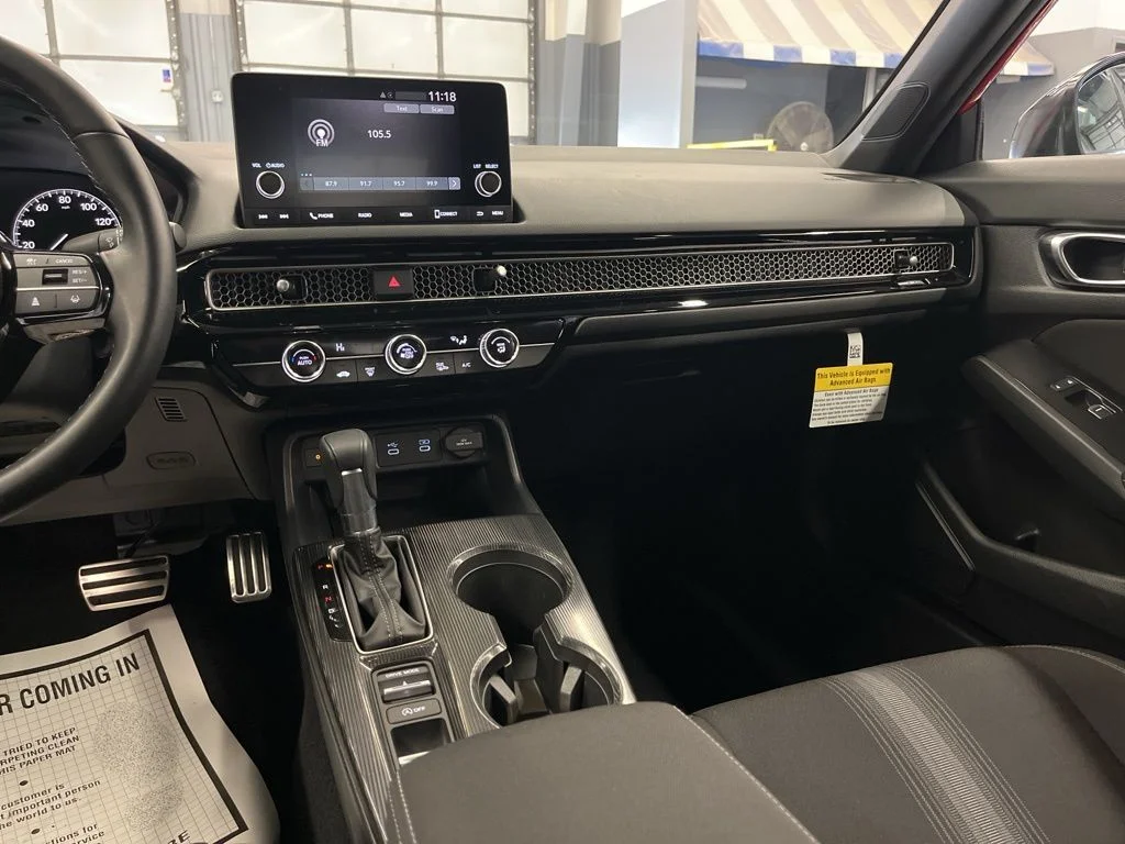 2025 Honda Civic Sport - Photo 20