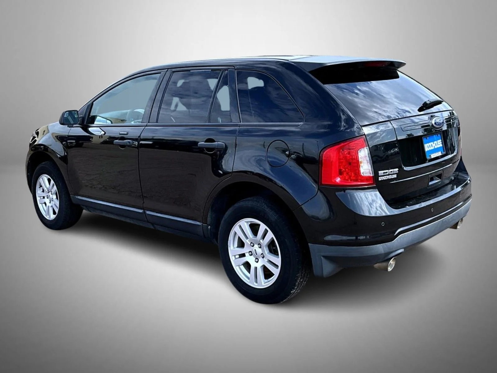 Used 2011 Black Ford SE image 7