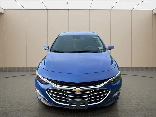 Used 2023 Blue Chevrolet LT image 7