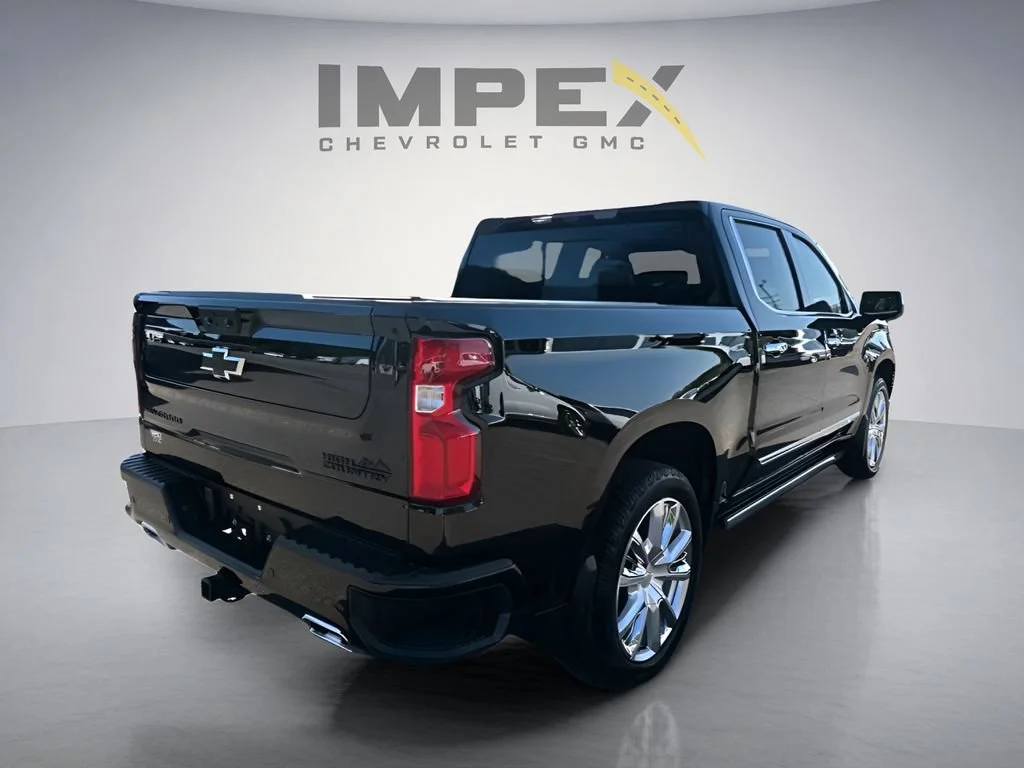 Used 2023 Black Chevrolet High Country image 5