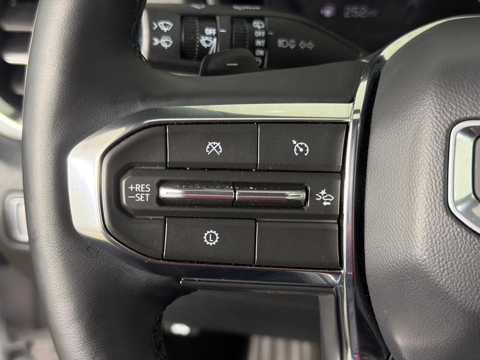 Used 2026 White GMC FWD Elevation image 25
