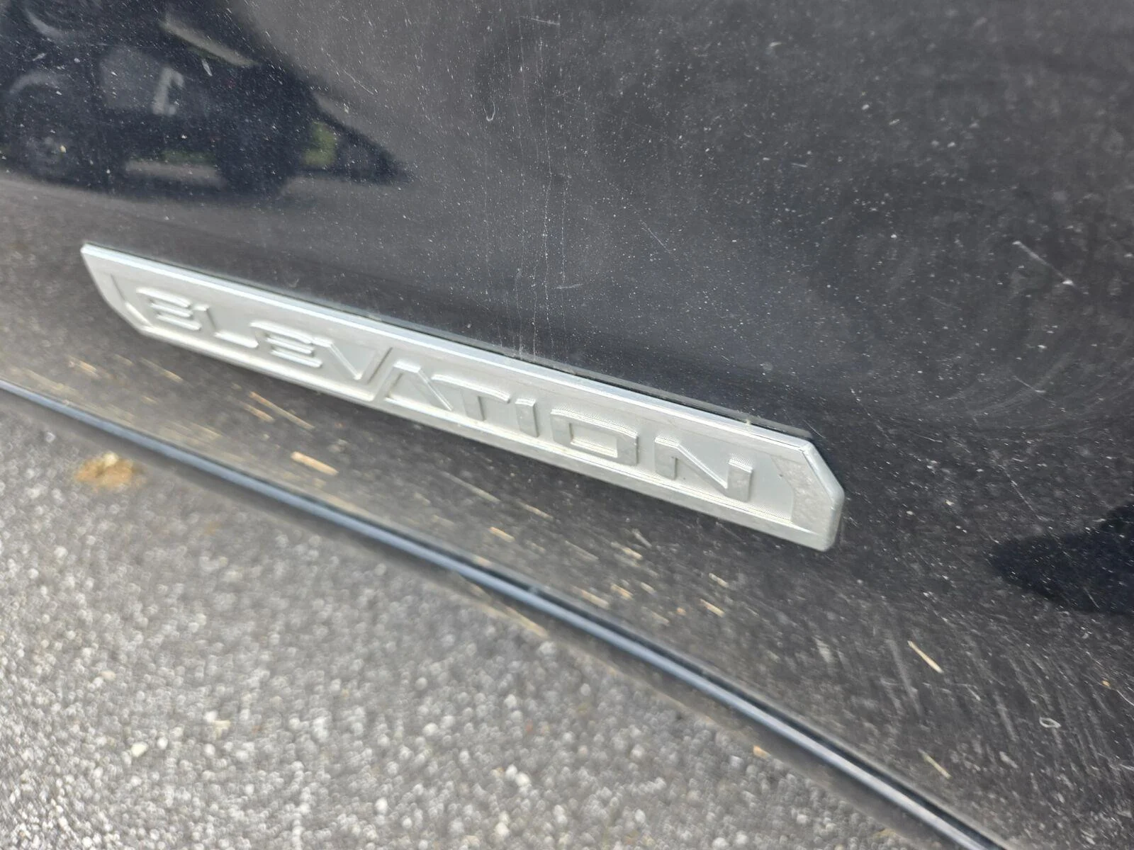 Used 2020 ONYX BLACK GMC Elevation image 5