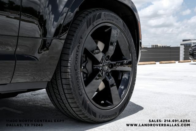 New 2026 Santorini Black Land Rover X-Dynamic SE image 51
