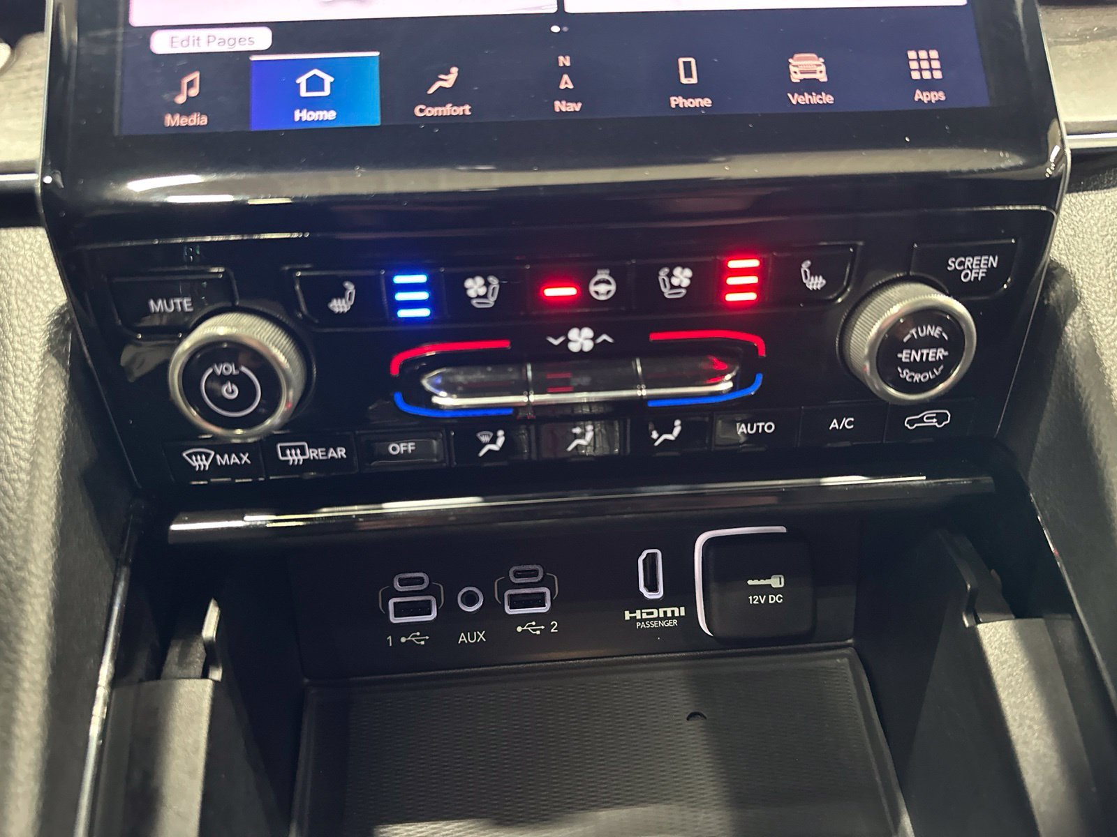 Used 2023 Black Jeep Overland image 71