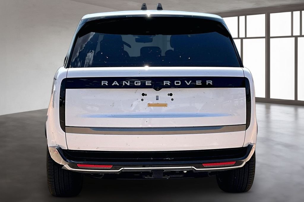 New 2026  Land Rover SE image 4