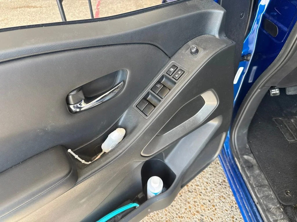 Used 2024 Blue Nissan SV image 6