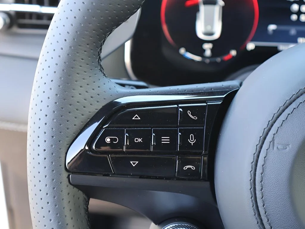 New 2025  Maserati Base image 31