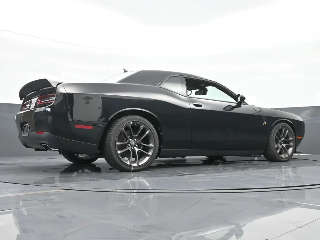 Used 2022 Pitch Black Clearcoat Dodge R/T Scat Pack image 53
