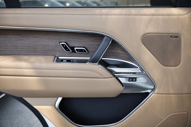 New 2026 Fuji White Land Rover SE 7 Seats image 31