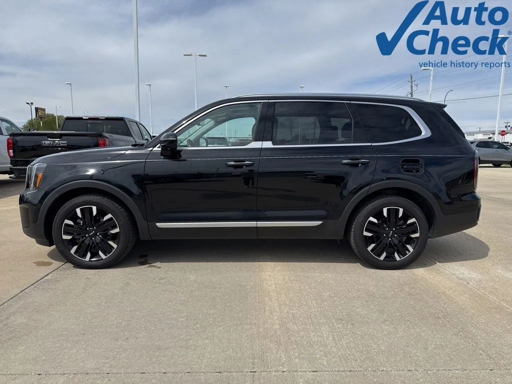 Used 2023 Black Kia SX-Prestige image 8
