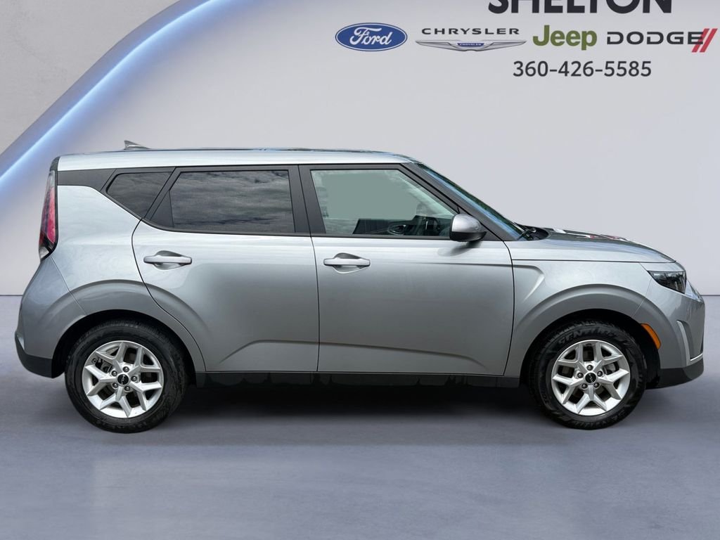 Used 2025 Steel Gray Kia LX image 7