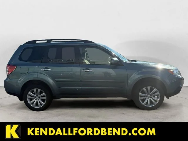 Used 2012 Green Subaru 2.5X image 4