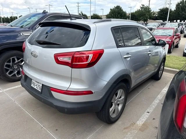 Used 2012 Silver Kia LX image 3