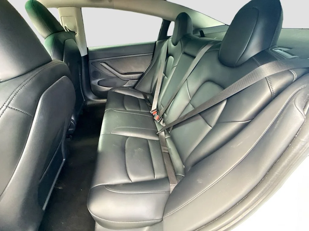 Used 2023 White Tesla Base image 23