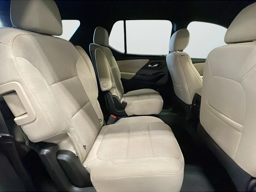 Used 2023 Gray Chevrolet LT image 24
