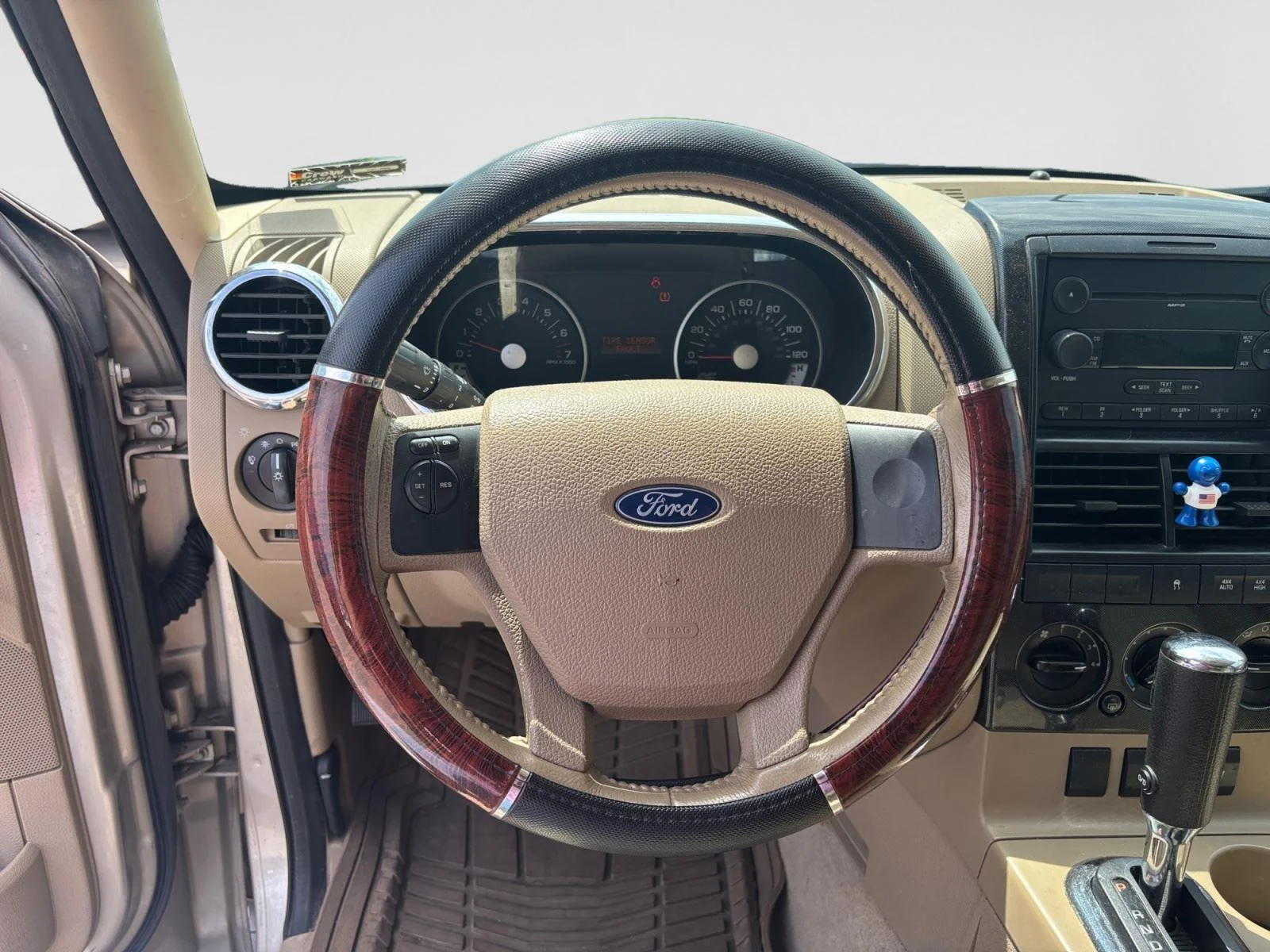 Used 2007  Ford XLT image 11