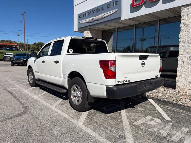 Used 2017 White Nissan S image 3