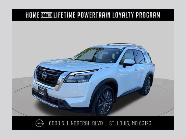 2025 Nissan Pathfinder SL
