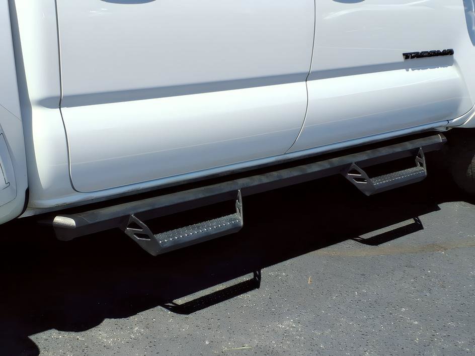 Used 2019 Super White Toyota SR5 image 8