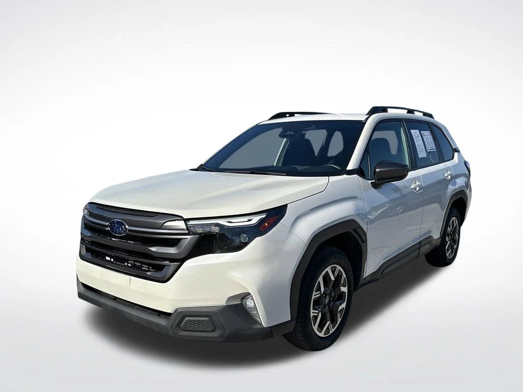 2025 Subaru Forester Premium's photo