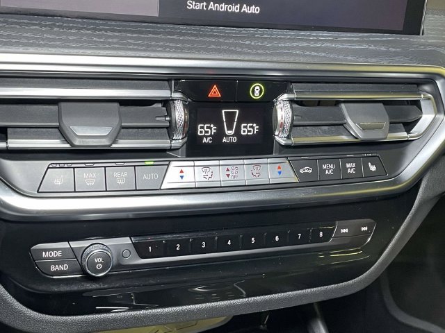 Used 2022 Black BMW xDrive30i image 33