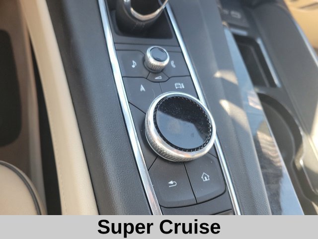 2023 Cadillac Escalade Premium Luxury - Photo 9