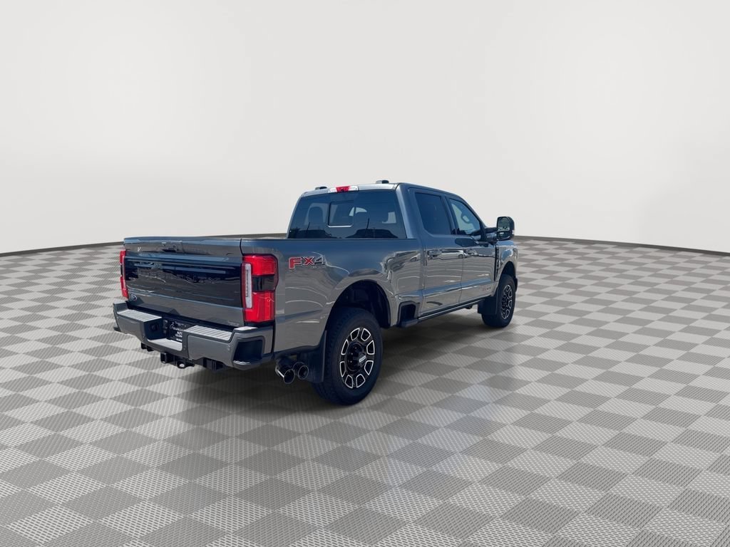 2026 Ford F-350 Super Duty Platinum - Photo 11