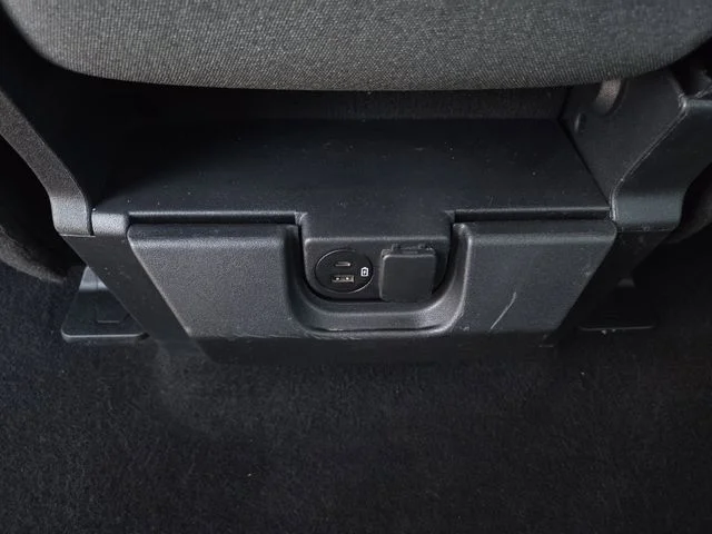 Used 2023 Oxford White Ford XLT image 18