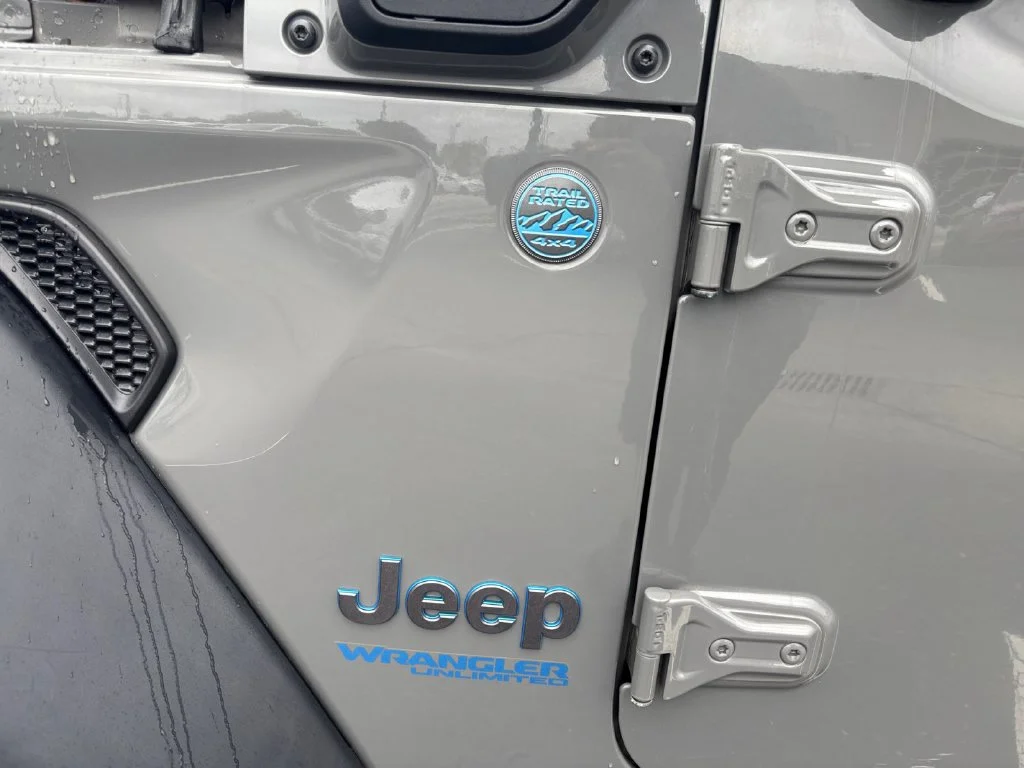 Used 2021 Gray Jeep Unlimited Rubicon 4xe image 40