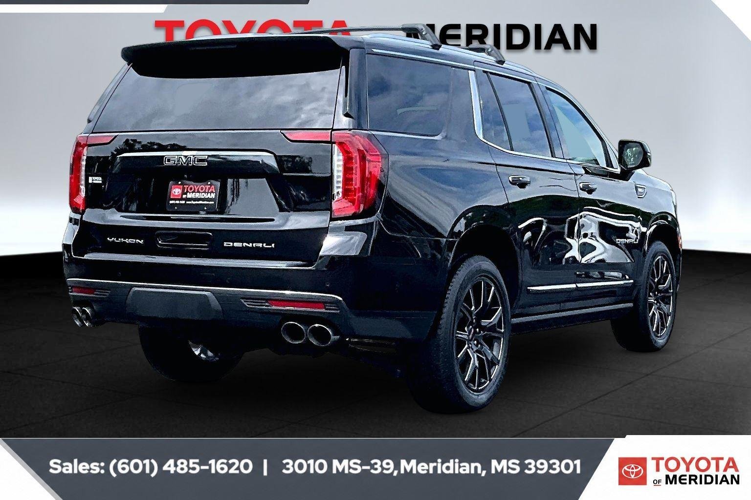 Used 2024 Onyx Black GMC Denali Ultimate image 11