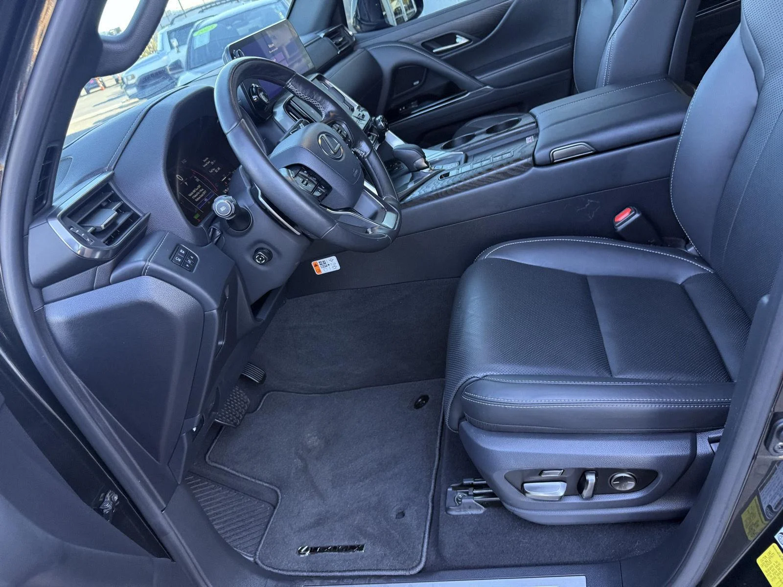 Used 2026 Caviar Lexus LX 700h Luxury image 13
