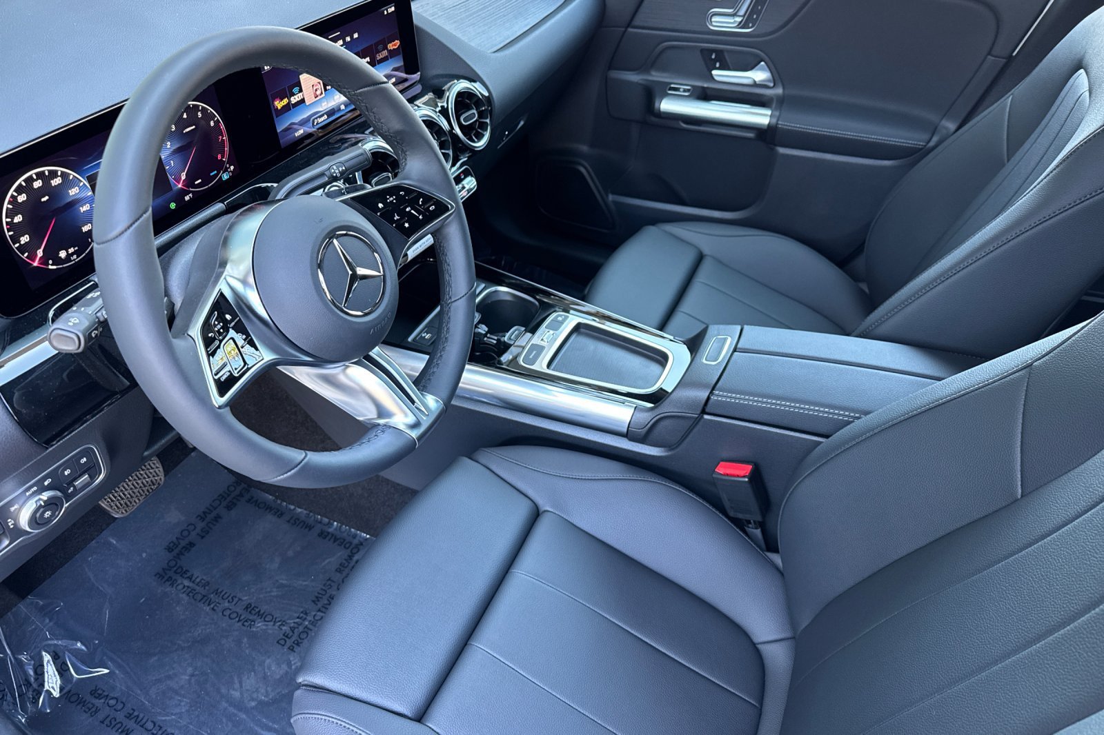 New 2026 Polar White Mercedes-Benz GLA 250 image 15