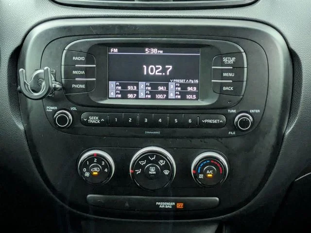 Used 2017 Silver Kia Base image 18