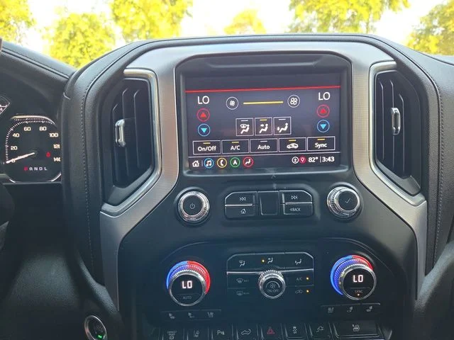 Used 2022 Red GMC SLT image 18